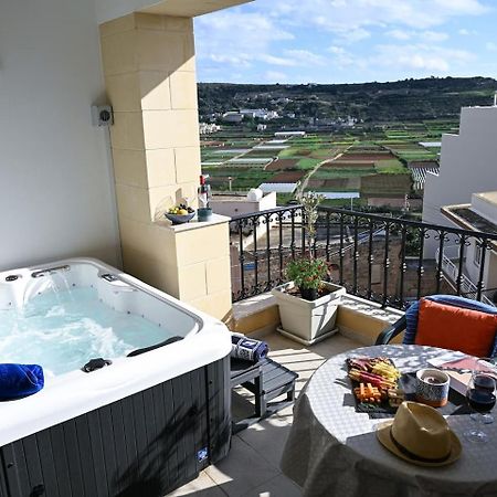 Fl 3 Ta'Lonza Luxury With Hot Tub By Homely 멜리에하 외부 사진